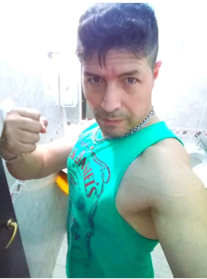 seryis2's tweet photo. Training en Ital Fitness!!! https://t.co/2eTzQTw3A1
