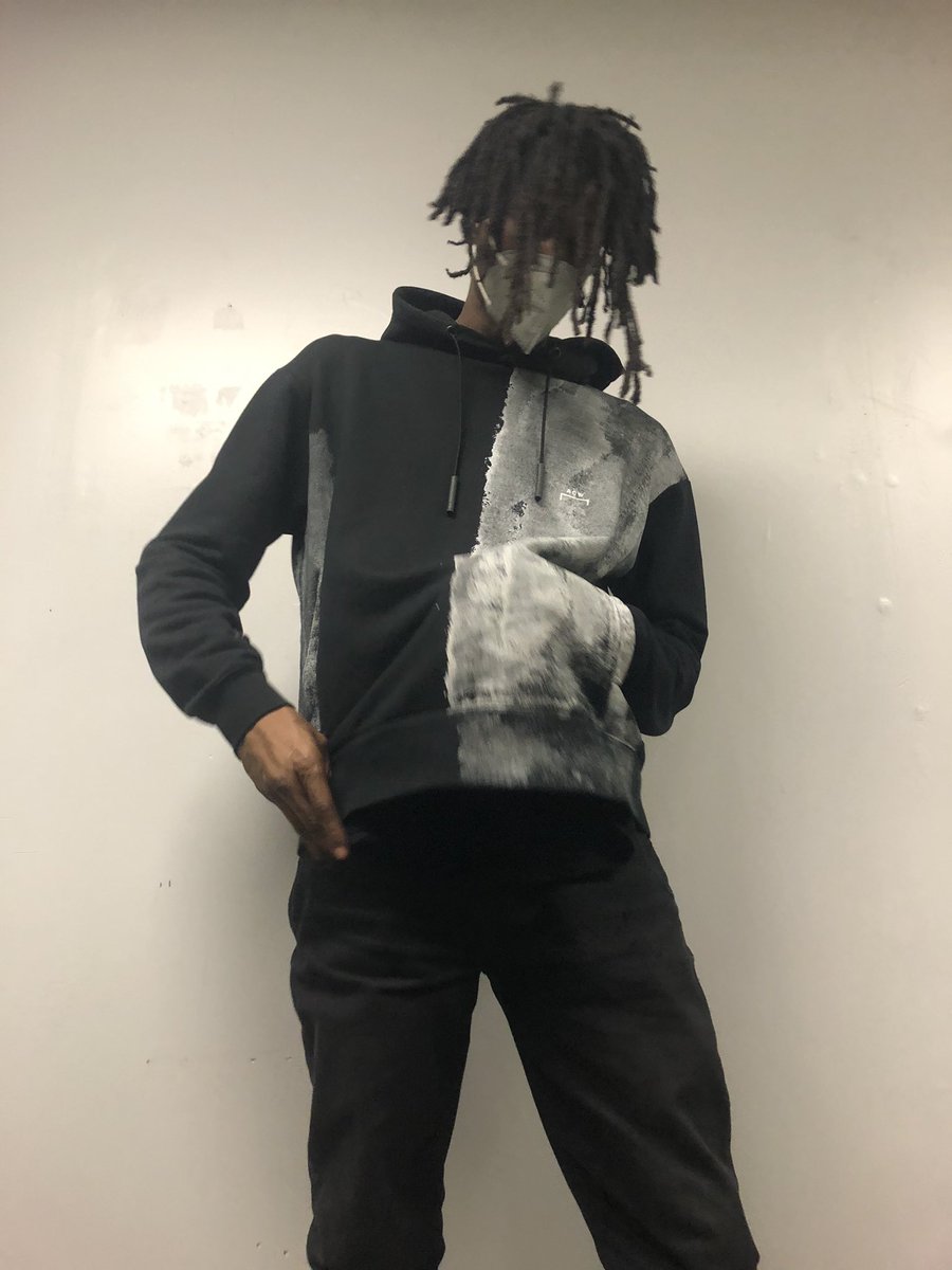 ONLYGOTDOPE's tweet photo. #ONLYGOTDOPE — 2021 
*That’s a blade up on my hip* 
#sorrowtrap https://t.co/LfcGifu0EB