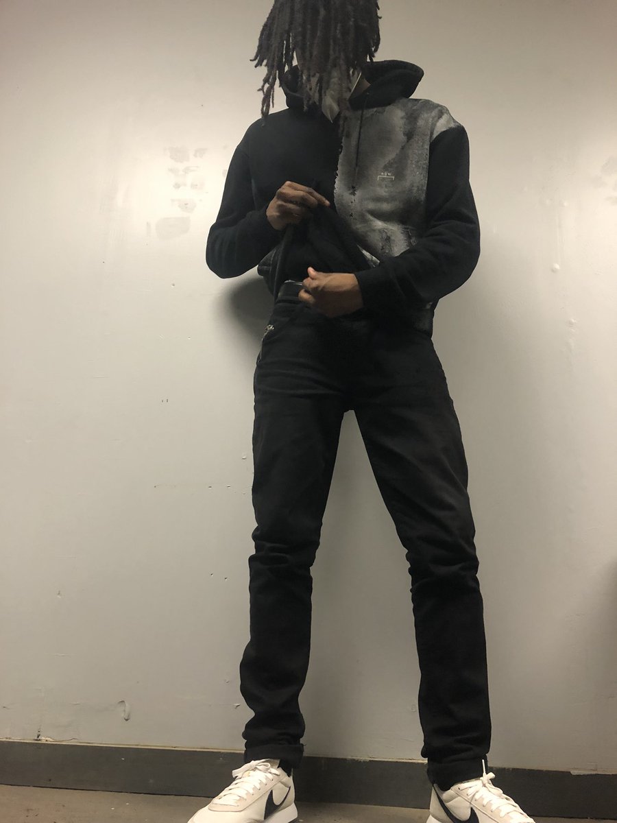 ONLYGOTDOPE's tweet photo. #ONLYGOTDOPE — 2021 
*That’s a blade up on my hip* 
#sorrowtrap https://t.co/LfcGifu0EB
