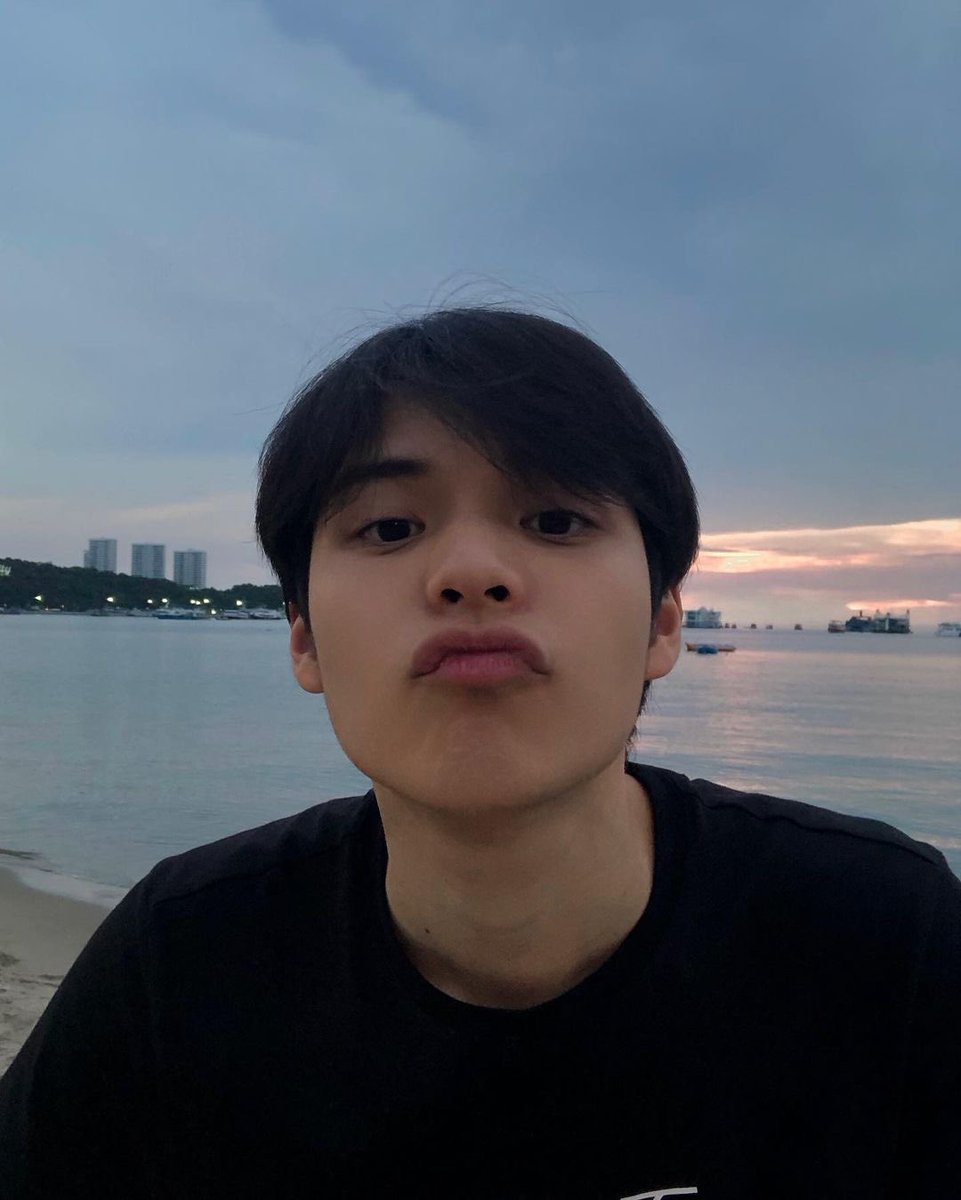 PoonOfficialFC's tweet photo. วัยรุ่นกงจิน ❤️❤️
IG update : poon_mit12
@poon_mit12
#poon_mit12
#ปูนปูนคนอ๊อง
#Atime26
#Atime26Firstgen https://t.co/kvtcSDxKt5