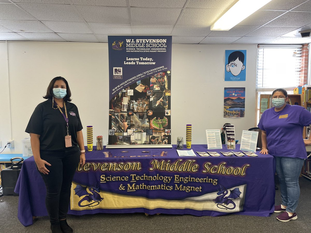 RinconPHE's tweet photo. A big THANK YOU to @NavarroMS_HISD @HollandHISD @WIStevensonMS for attending Port Houston’s middle school fair yesterday. Our 5th parents were able to receive information about the middle schools in our area #teamworkmakesthedreamwork @VGarcia_PH @Tinoco3rd @Leigha_Curry7 https://t.co/aW6PfbmXdQ