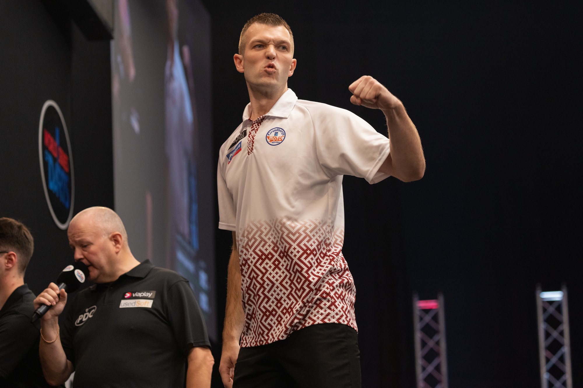 PDC Darts on Twitter "𝗡𝗜𝗡𝗘𝗗𝗔𝗥𝗧𝗘𝗥! Two ninedarters in two days for