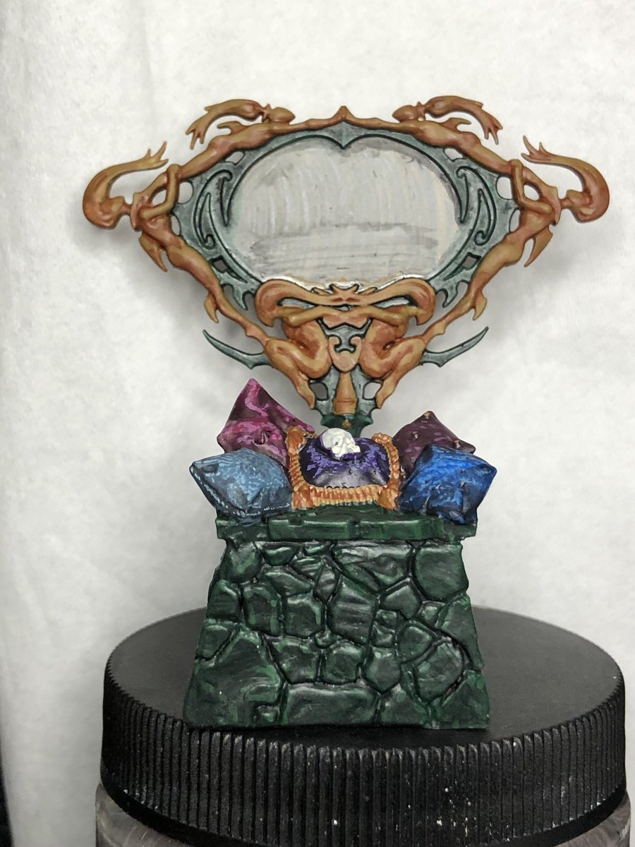 FancyKelvin's tweet photo. Started on the pillows, the stone and started some shading on the gold. 7 days to go
#aos #warhammercommunity #cursedcity #warhammerquest #vampire #gamesworkshop #ageofsigmar #wip #warhammerwip #hobbypainter #paintingwarhammer #miniaturepainting #soulblightgravelords #Neferata https://t.co/uWGIWKSBqv