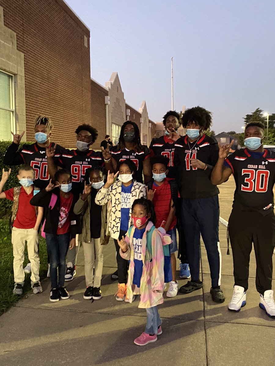 Cedar Hill FBTTHL tweet media