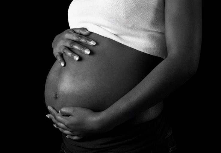 nestayamgoto's tweet photo. #Tchad - Je viens de lire chez nos confrères du journal @LeSahel3 qu’un marabout a enceinté la fille d’un pasteur. L’article précise que le marabout est en cavale. 🤔 #Adjb @adelph36 @BIYinitiative https://t.co/7slL2smv6S