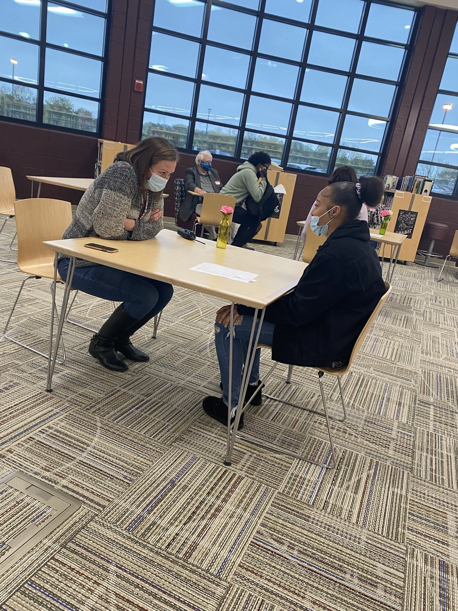 CWHS_Office's tweet photo. Our first #FutureFocusFriday! Fast chats and speed interviews in the LLC! Thank you to our local partnerships for supporting our students in such meaningful ways! #CWway #PortraitsofaGraduate #CWHS #practiceinterviews #learntonetwork https://t.co/AgjzW9Abmb
