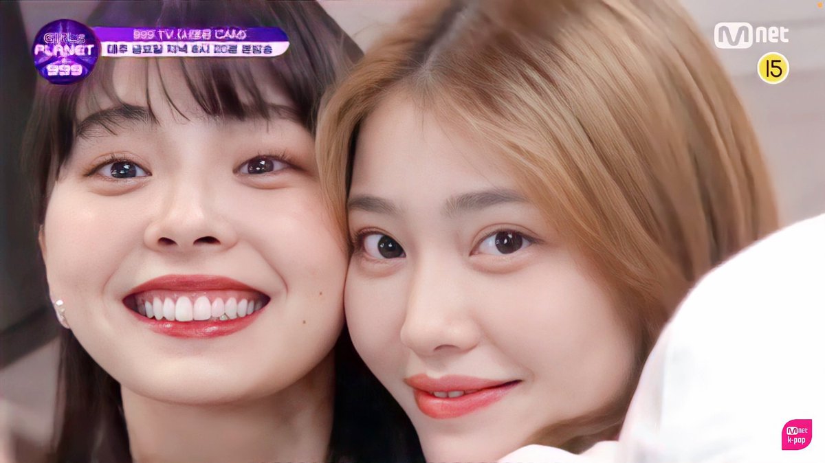 shine_sxt's tweet photo. xiaorina the couple we failed to protect 😭 #GirlsPlanet999 https://t.co/471J018Imf