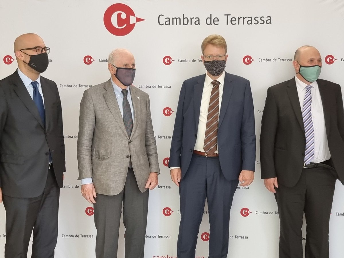 Agrair la visita dels diputats del ⁦<a href="/Pdemocratacat/">PDeCAT - Espai CiU</a>⁩ Exms ⁦<a href="/Ferran_Bel/">Ferran Bel i Accensi</a>⁩  i ⁦<a href="/GenisBoadella/">Genís Boadella</a>⁩ acompanyats per l’Il.l Alcade de Gallifa Sr Mateu C de Sobregrau als quals hem informat de diversos temes recollint també el seu parer i voluntats.