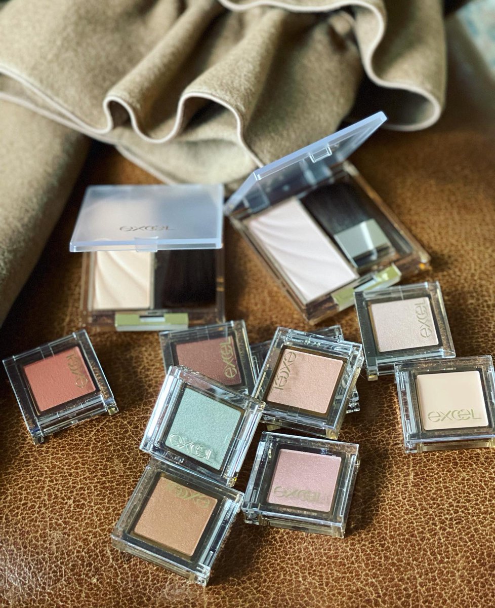 megumi_kanzaki's tweet image. 旬色。ずらり。
ベーシックとトレンド、それぞれのど真ん中を、ここぞというタイミングでズレなく届けてくれるexcel。
すごいなぁ。
「今日はどの色にしよう」
始まる1日にわくわくする、ひっそりだけど贅沢な楽しみ。
並んでるのを眺めるだけで、
あー、ワクワクする。
#excelmake