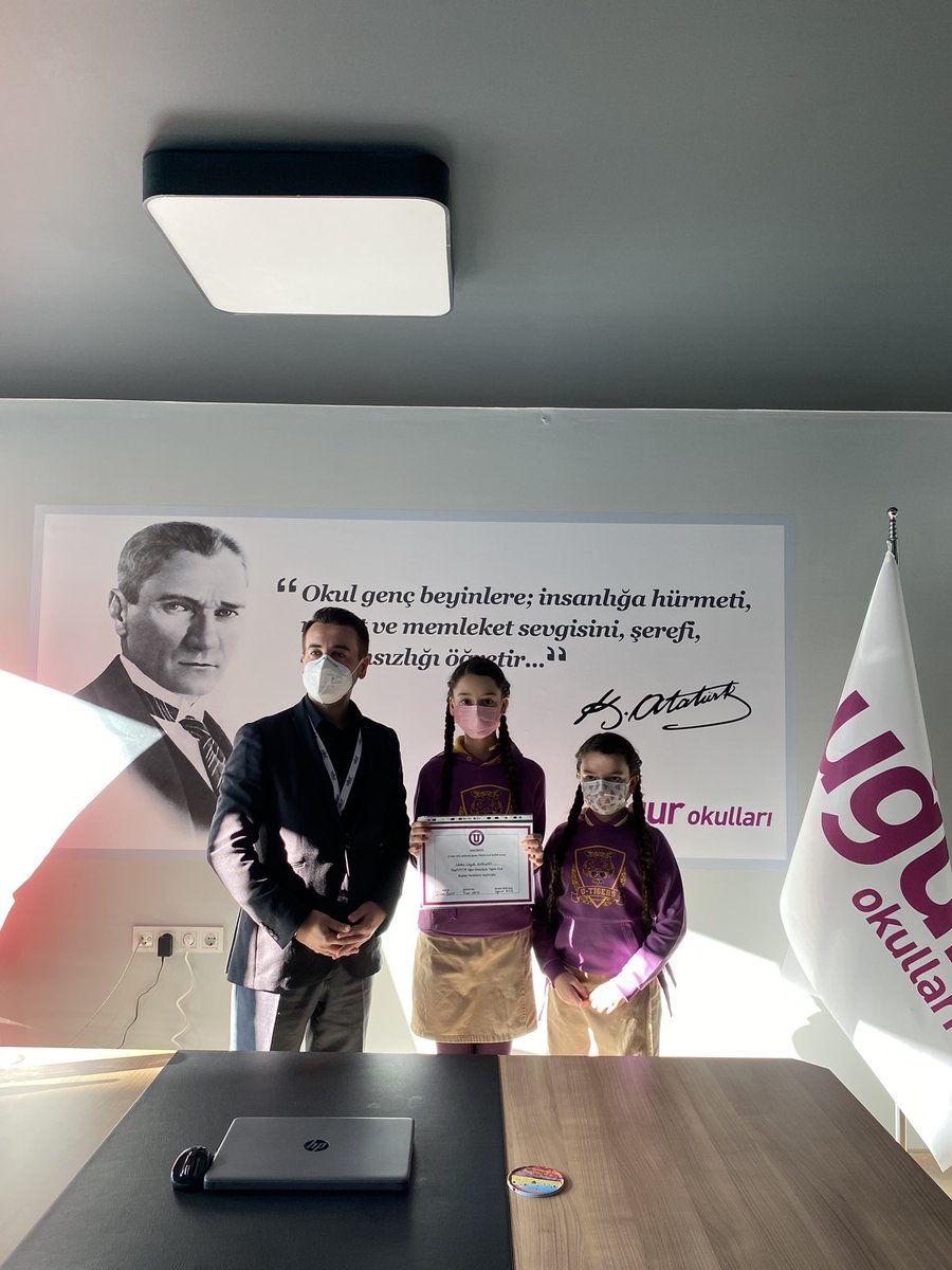 yyagmurklc1's tweet photo. İstiklal marşı törenimizde U-Tigers  seçilen Başkan ve Başkan Yardımcısını açıkladık ve görev teslimini Kampüs Müdürümüz öncülüğünde gerçekleştirdik.

Öğrencilerimize Görevlerinde   Başarılar Dileriz.🐯
#utigers 
@pdberkcesmeli @emiremreozsoy @PnarMete5 @UgurOkullari https://t.co/lNpt6X2OmY