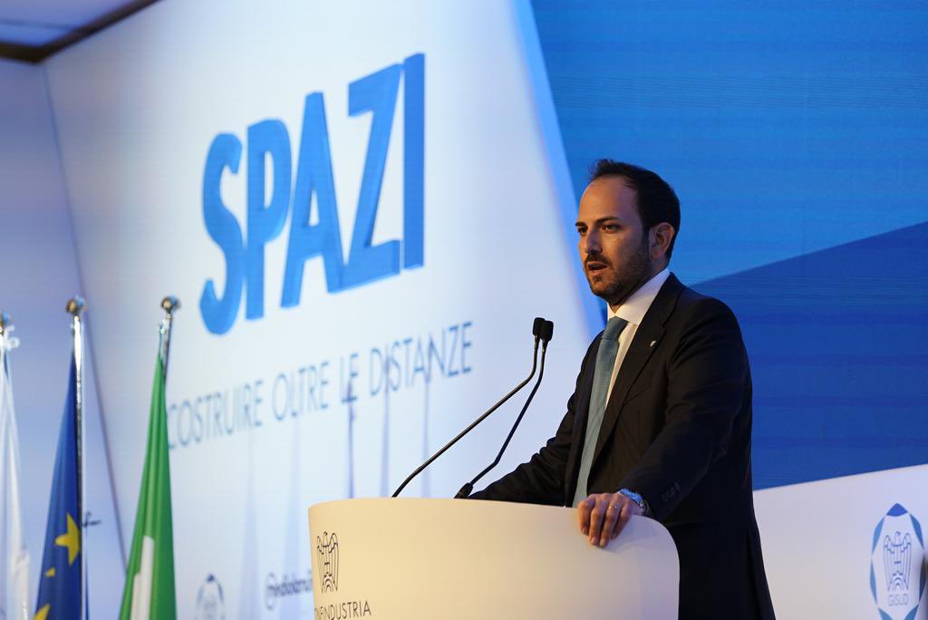 Bisogna riequilibrare i rapporti tra generazioni, a partire da quello tra pensionati e lavoratori.
Il ‘pensionistan’ non è un paese per giovani: la riforma di Quota 100 deve restituire un po’ di equità generazionale - @Ridistefano #Spazi2021