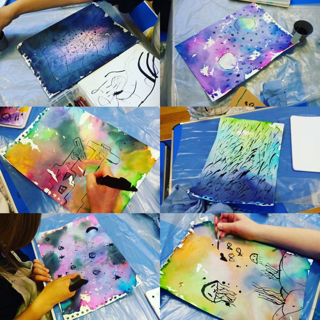 JaneCarlisleArt's tweet photo. Quill pen ink drawings on #bleedingtissuepaper backgrounds - what a lovely way to combine colour and line! #kidsartwork #kidsartclass #kidsartideas #quillpen #inkdrawing #artisteducator #northyorkshire #teachart #shareart https://t.co/xu6XJKZW22