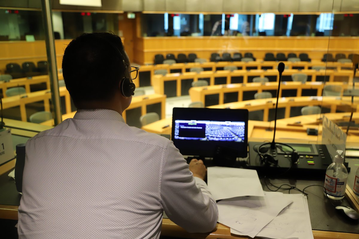 EP_Interpreters's tweet photo. 🔴 We are live, follow the Conference on the Future of Europe #CoFoE plenary debates in 24 languages. 😎
▶️https://t.co/dN0oz6WoXS

#1nt #InterpretingForEurope 
#TheFutureIsYours https://t.co/w4eT7V1JGR
