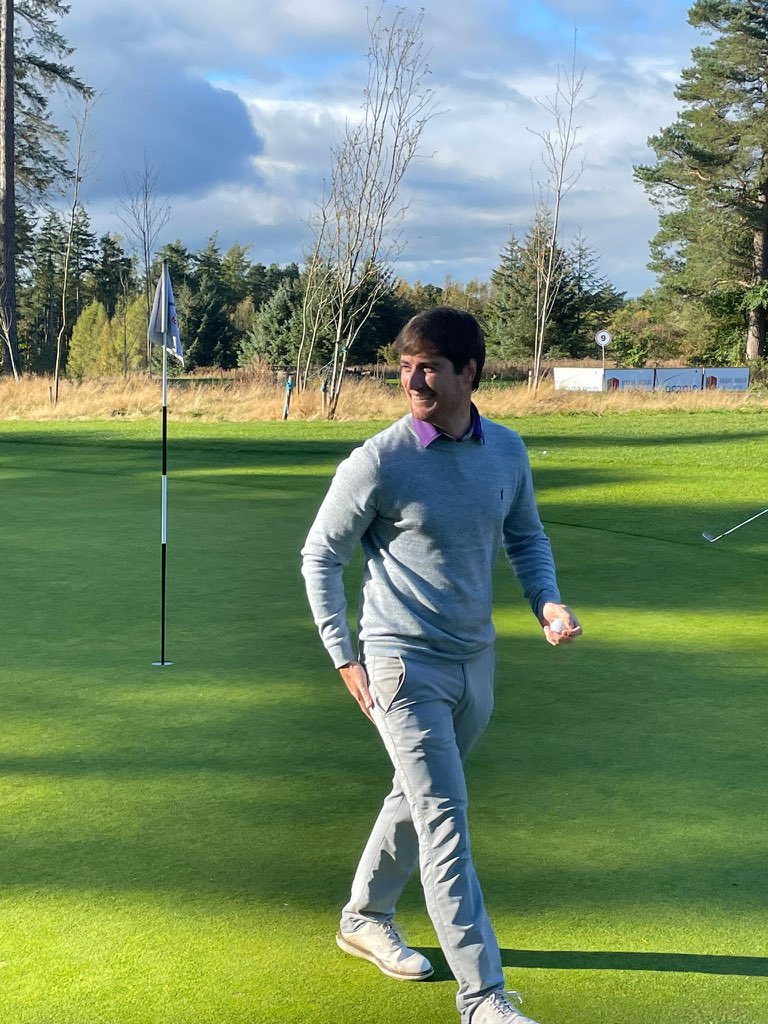pgaeuroprotour's tweet photo. It hasn’t been Dermot McElroy’s week but he’s aced the 5th! 🔥 

He picks up an Apple TV 4K and Apple Watch courtesy of Academia 🤩

@SlaleyHall https://t.co/4WX9yRpMkb