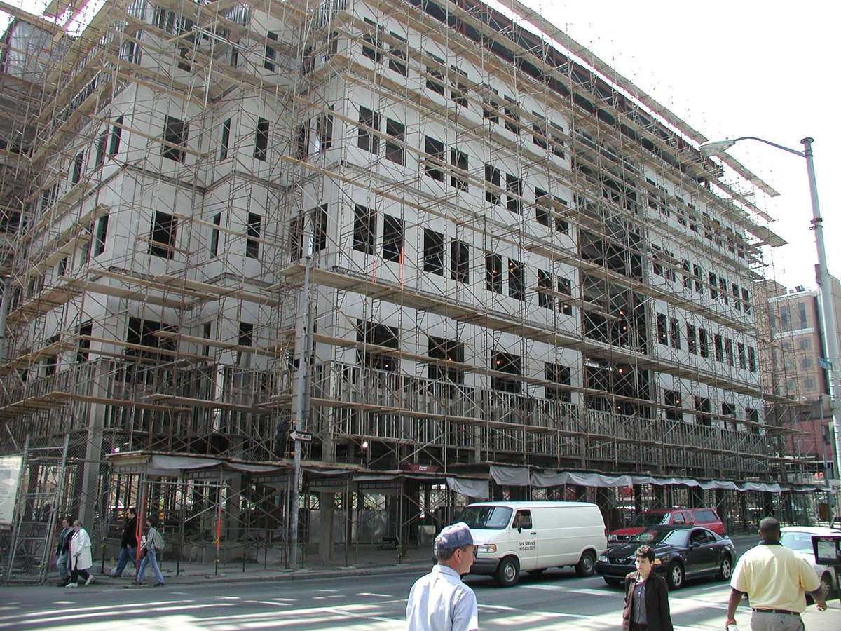 Pitt_Business's tweet photo. In honor of us celebrating our 25th anniversary this year, here's a throwback to when Sennott Square was being built! 🔙Does anyone know what it was called before it was called Sennott? https://t.co/fYEix6fo1T