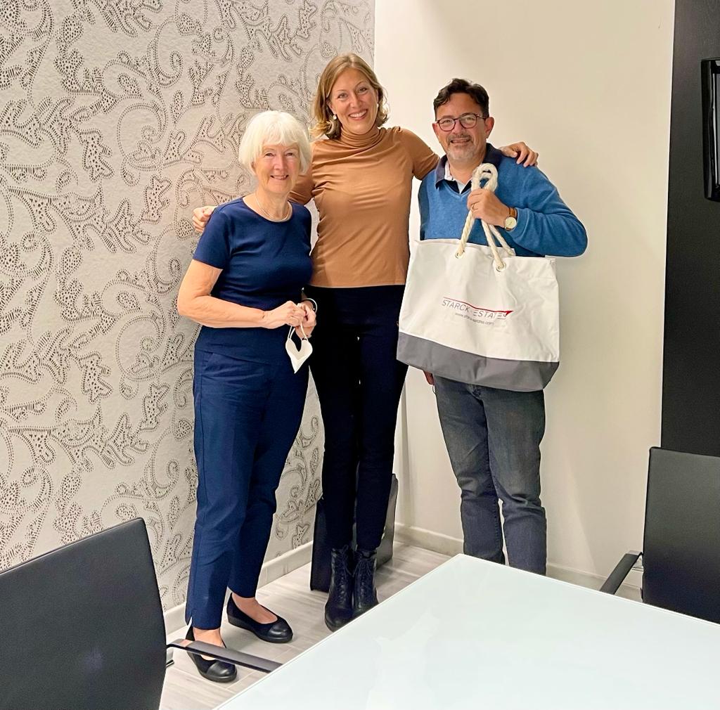 StarckEstates's tweet image. Happy moments beim heutigen Notartermin ☺️

Gratulation an unseren Käufer zum neuen Eigenheim 🏡 an der Costa Blanca 🏝und auf viele wunderbare Momente 🍾🥂
Und ♥️-lichen Dank an unsere Verkäuferin, dass wir Sie wieder begleiten durften. 🤗

👉starck-estates.com/de/properties/…

#sold