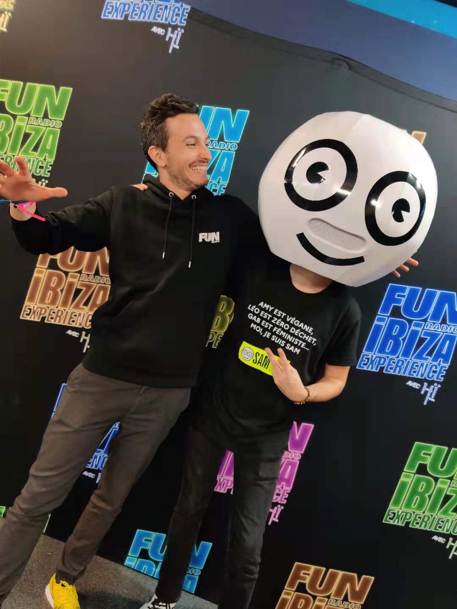 Samleconducteur's tweet photo. #SamEngagé était présent au #FunRadioIbizaExperience 🔥 pour un #SamMix exceptionnel avec le dj Adrien Toma ! #MerciSam pour terminer la soirée en toute sécurité
Fun Radio JB Fun Radio Accor Arena #SamAFunRadioIbizaExperience #AccorHotelsArena #ibiza #djshow #dj #electromusic https://t.co/JCGIDeEgk0
