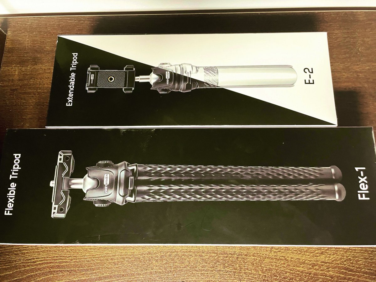 uskeyvision_jp's tweet photo. 新規製品E-2伸縮式三脚、Flex-1柔軟な一脚さんきゃくをAmazonで販売が始まっています。ご注目ありがとうございます。
#uskeyvision #e2 #flex1 #flexibletripod #tripod #vlog #photograph #三脚撮影 #三脚テーブル #自撮り #YouTube #tiktok #視点 #写真 #写真好きな人と繋がりたい #さんきゃく https://t.co/o0jlmgN4Hw