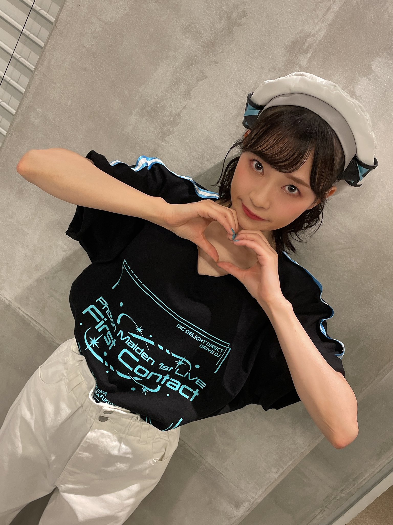 岩田陽葵 LEGENDA レジェンダ　フォトブック 岩田陽葵 LEGENDA フォトブック - メルカリ
