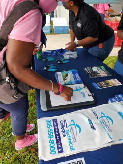 MDCPSTechCollgs's tweet photo. This morning Robert Morgan Educational Center and Technical College is sharing its programs while celebrating our amazing bus drivers Southwest Transportation Center #southwesttransportation #bustransportation #careers https://t.co/ZJSkpR53yv
