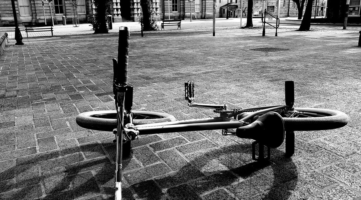 flat_squirrel's tweet photo. My new bike at my old riding spot 😁
#bmx #bmxfreestyle #bmxflatland #decobmx #flatsquirrel #bikelife #cycling #fitness #mentalhealth

#blackandwhitephotography #monochrome #photography #blackandwhite
#nft #nftphotography #nftcommunity #nftcollector #NFTmarketplace #opensea https://t.co/e6WiRampsH