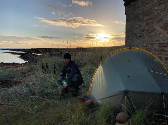 ropeandsail's tweet photo. Our latest Guest Q+A on our website now: We caught up with Dave, from Dave Does Outdoors, a Scottish outdoor enthusiast, hiker and wild camper! https://t.co/Q1cL2cIYnw 
#wildcampingscotland #montrosebag #engineeredtoperform https://t.co/fAg5a1v6Jk