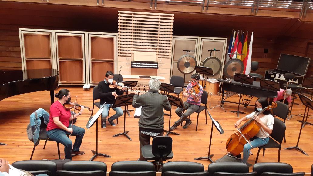 dianaarismendi's tweet photo. Ensayo general del Concierto Inaugural del XXI Festival Latinoamericano de Música.
Mañana sábado 23 a las 3pm #CNASPM Sala Fedora Alemán.
Entrada libre y gratuita, aforo reducido #bioseguridad
@elsistema @elsistemacbl @alfredorugeles @argenvenezuela @festivallat https://t.co/1cUfgW93g3