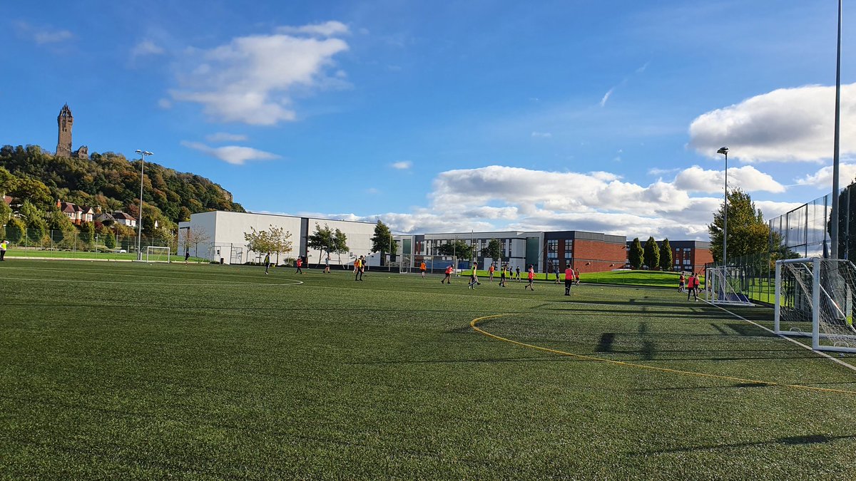 Wallace High PE tweet media