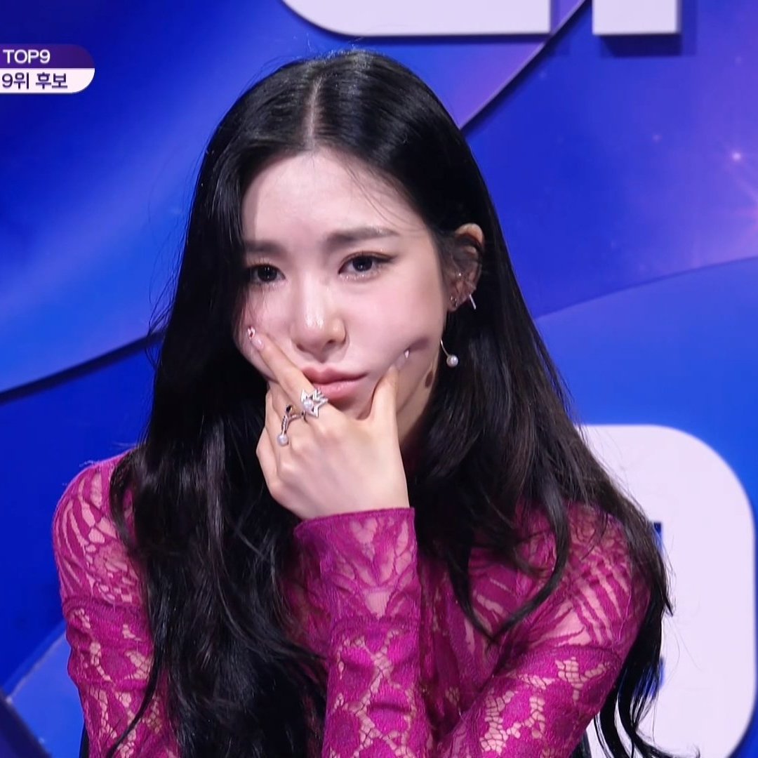 jaenica0214's tweet photo. all of us looking at #GirlsPlanet999 final ranking: https://t.co/4LmCSHDNmF
