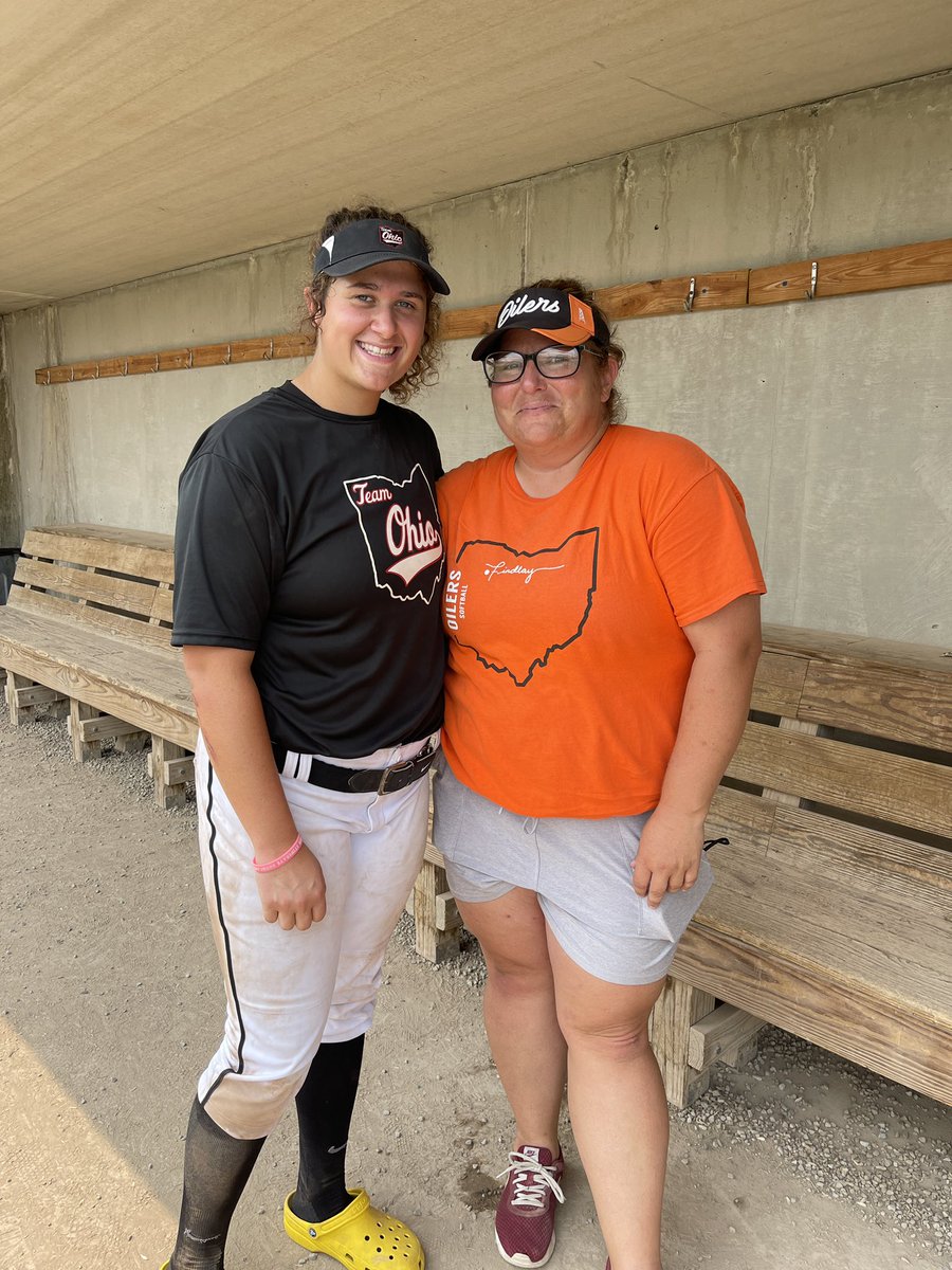 MckennaHeadley's tweet photo. @CoachLeedy @DloweOilerkid @UFOilerSoftball https://t.co/wM5YCr6ds1