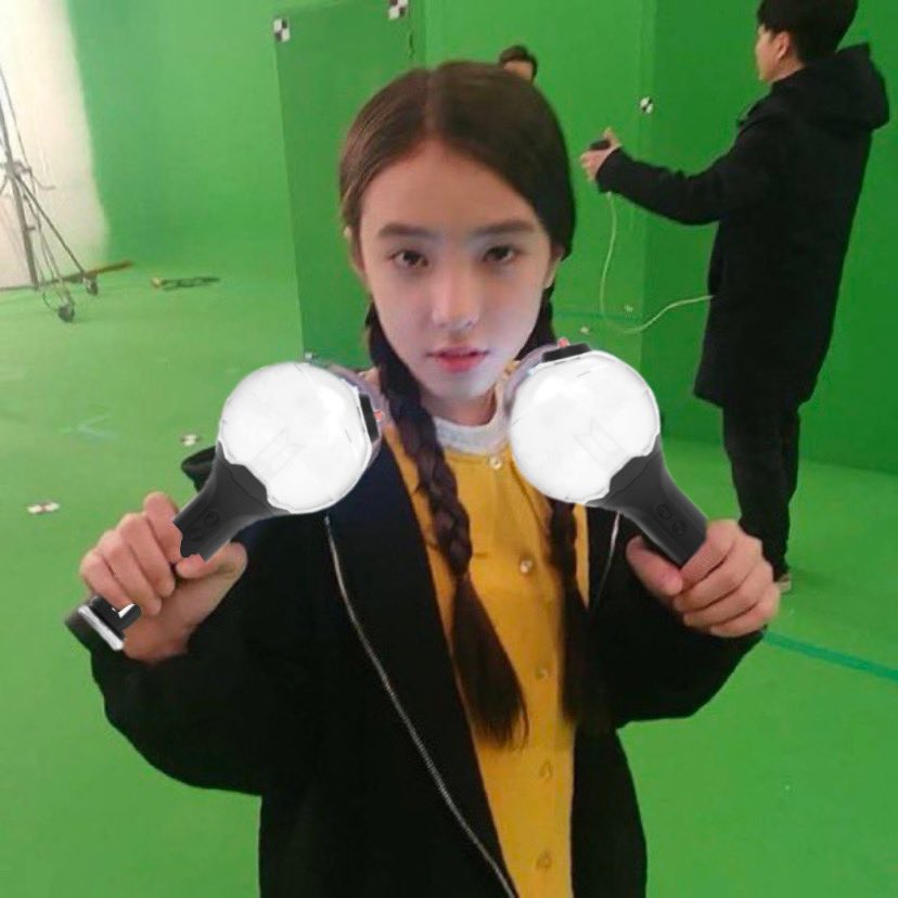 MlK4S4's tweet photo. MYAH DEBUT MYAH DEBUT POR FAVOR #GirlsPlanet999 https://t.co/KxTlB22csp