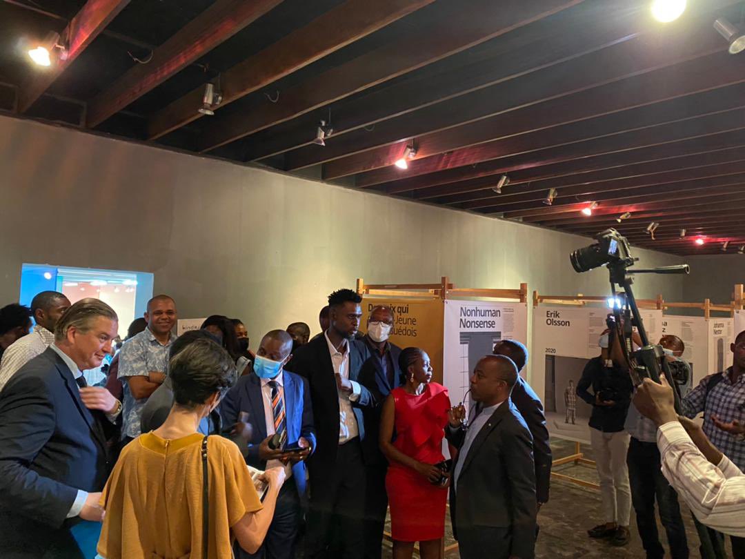 SwedeninDRCongo's tweet photo. Quelques meubles de deux maisons des designs 🇸🇪 classiques, #Carl_Malmsten et #Svenskt_Tenn sont aussi exposés. 
BIENVENUE!
Entrée libre du 22-27 oct de 9h-16h à l’Académie des Beaux-arts. 
#SuedeenRDC #Kindeswe #SustainAbleVoices #IKEA #SvenskForm #CarlMalmsten #SvensktTenn. https://t.co/n42GlZ5vF0