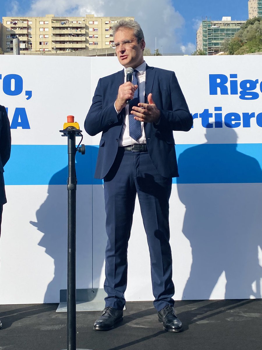 GiovanniToti's tweet photo. “Il trasferimento delle famiglie da #Begato è stata la fase più delicata, ma alla fine siamo riusciti a dimostrarci credibili e a far capire ai cittadini che lavoravamo per migliorare le loro condizioni di vita”

Pietro Piciocchi – assessore ai Lavori pubblici Comune di #Genova https://t.co/VDw3zOrr6R