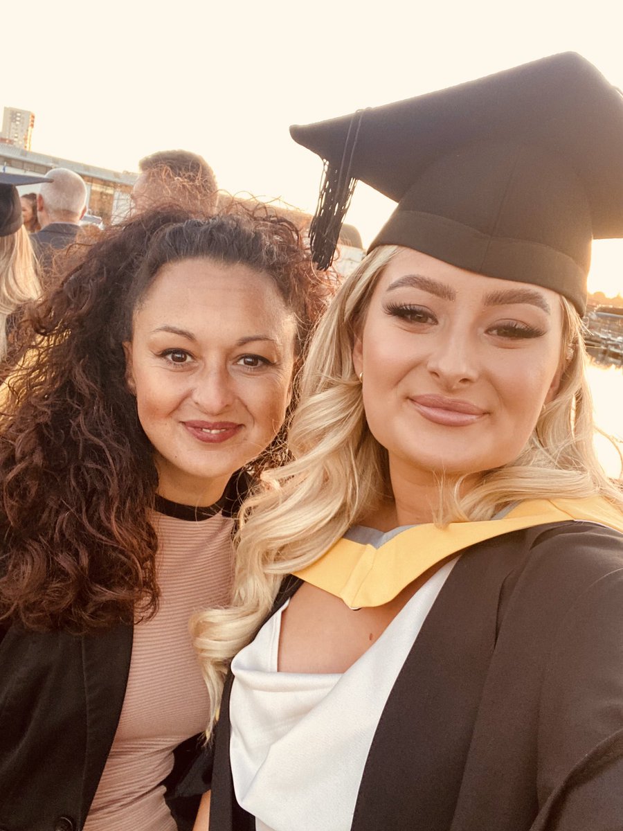 ash_pollockk's tweet photo. End of an era👏🏽                      Graduation 2021🎓🖤 @UniofSuffolk https://t.co/OyGYuJv63R