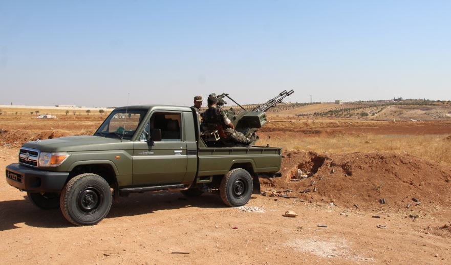 RealNewsAleppo's tweet photo. Against the background of the demonstration in the north of #Aleppo,#SAA published footage of combat training with the use of weapons,demonstrating a determined attitude to liberate the territories occupied by #Turkey and return them to the control of the #Syria government https://t.co/321E40sGXQ