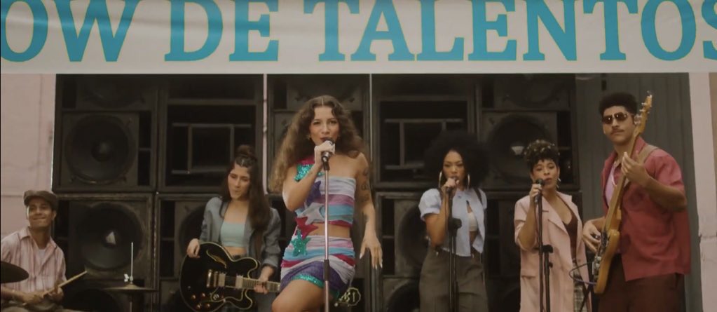 tracklist's tweet photo. Debutando de vez na música pop, Priscilla Alcantara lançou o belíssimo clipe do seu novo single “Você é um Perigo”, uma das melhores faixas do seu novo álbum!

ASSISTA: https://t.co/KiPvtmKJko https://t.co/SxVk4HajIj