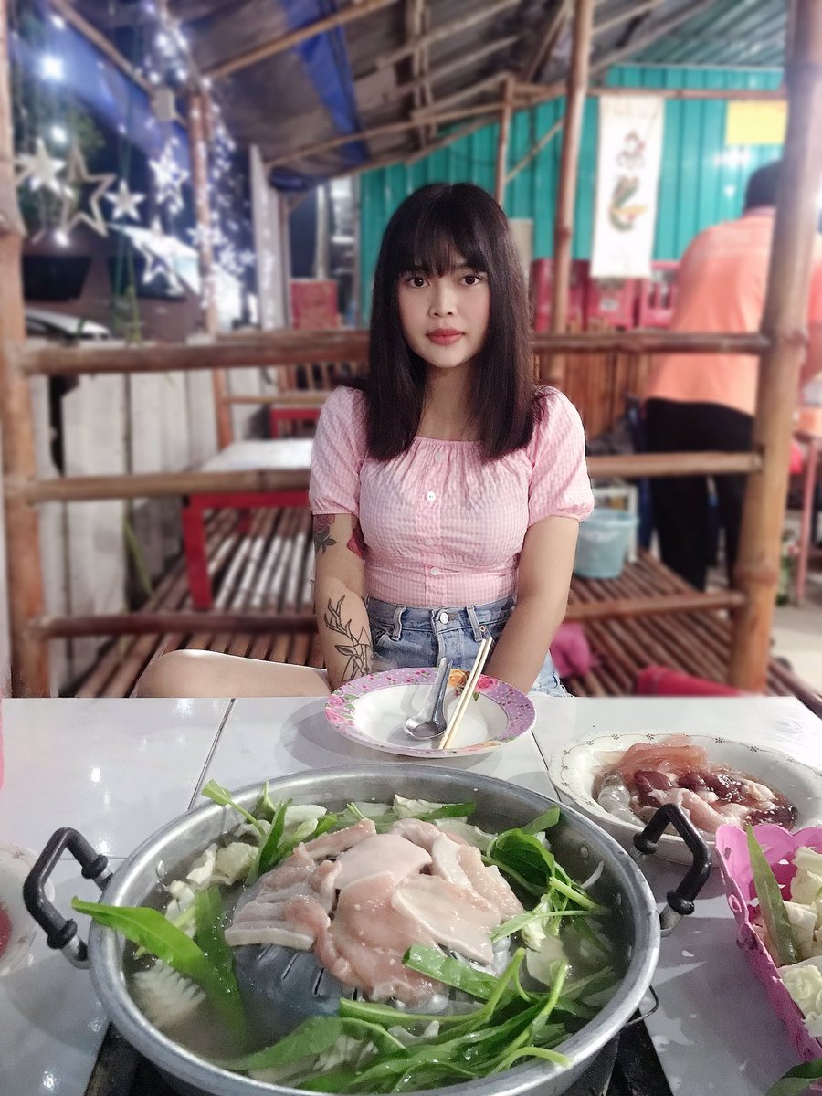 Tt8PAO2WV8UtAax's tweet photo. เหงา https://t.co/iaFyf8DNGg