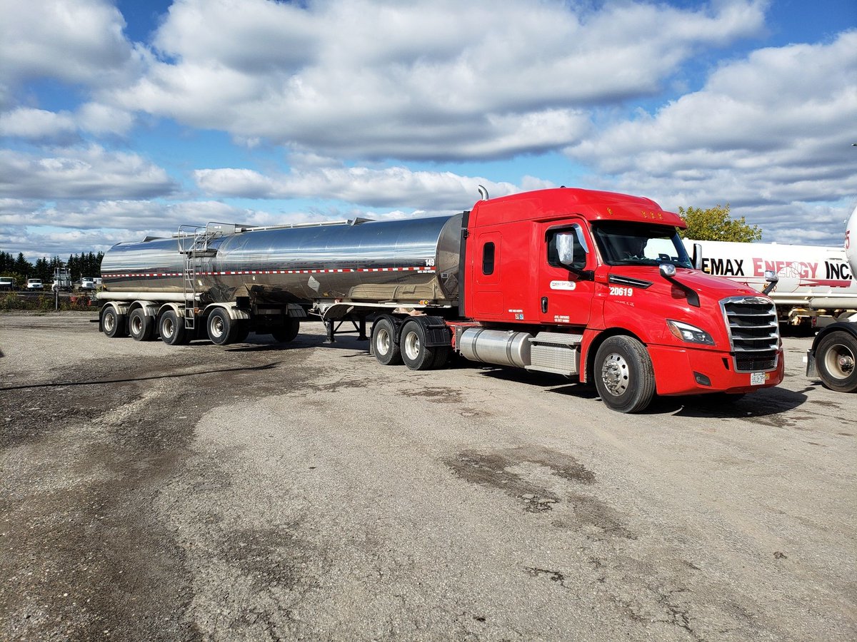PrimemaxEnergy's tweet photo. Our propane may be picking up, but that doesn't mean chemical transportation is slowing down! Contact us at 1-800-377-1666 or dispatch@primemaxenergy.com to find out how we can help you today! #propanedistribution #chemicaltransportation #tractorservice #primemax #ayr #ayrontario https://t.co/KTUCGodfDI