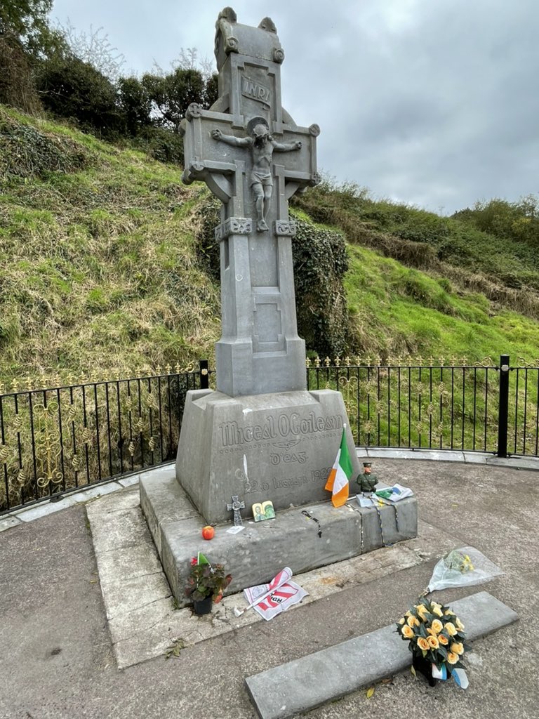 Took a slight detour on the way home and stopped to pay respects at the site where the first Commander in Chief Michael Collins was ambushed #BéalNaBláth
