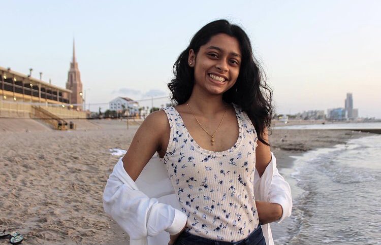 NHS_Brandeis's tweet photo. Introducing your NHS Parliamentarian: Sahana Datta!
•
hi! I’m looking forward to making memories this year and getting to revitalize NHS after a virtual year!
I spend my free time painting, listening to music, and baking :) https://t.co/dVUU6afAY0