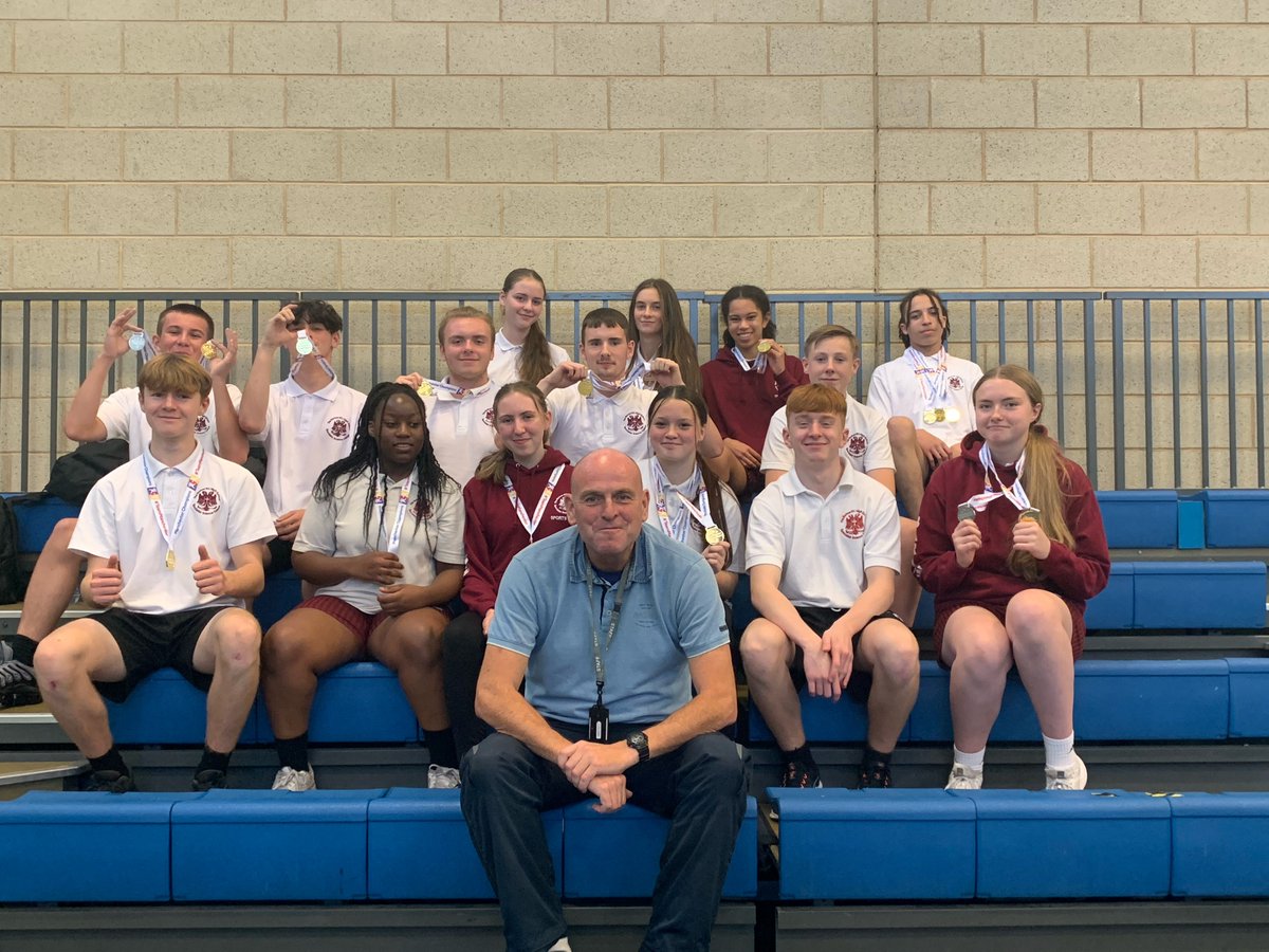 Medals galore at Manchester Indoor Athletics Championships! 🏅🥈🥉Well done to all pupils who took part, we are extremely proud of you! Great effort shown by all athletes but the real thing that shone through was how they all routed for one another.
#indoorathleticschampionships