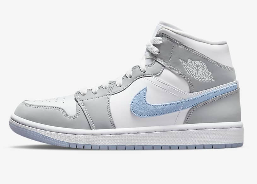 SOLELINKS's tweet photo. Ad: Dropped via JD Sports
WMNS Air Jordan 1 Mid ‘Aluminum’
=> https://t.co/wVZDlnQSNB https://t.co/KZzVGKEz2A