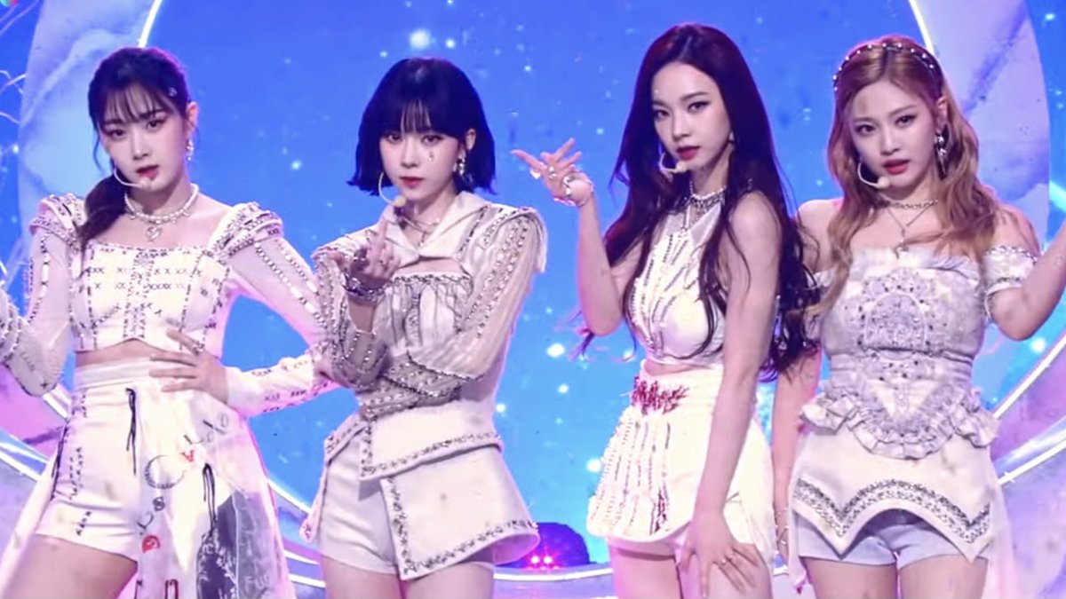 Aespa инструментал. Группа aespa жизель. Aespa альбом. K-pop группа aespa. Aespa dreams come true album.