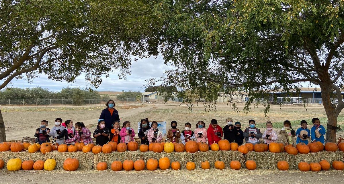 FirebaughFFA's tweet photo. Here are some pictures from this Tuesday’s Fall on the Farm event! https://t.co/JZ6zmDpXdr