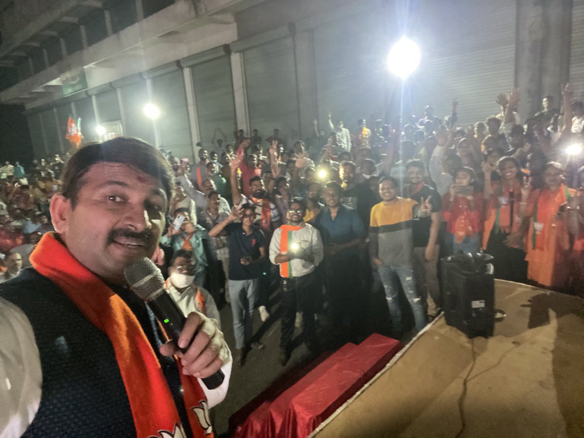 ManojTiwariMP's tweet photo. Selfi with @ManojTiwariMP
What an idea #silwasa #DadarNagarHaweli https://t.co/iXozJTA04V