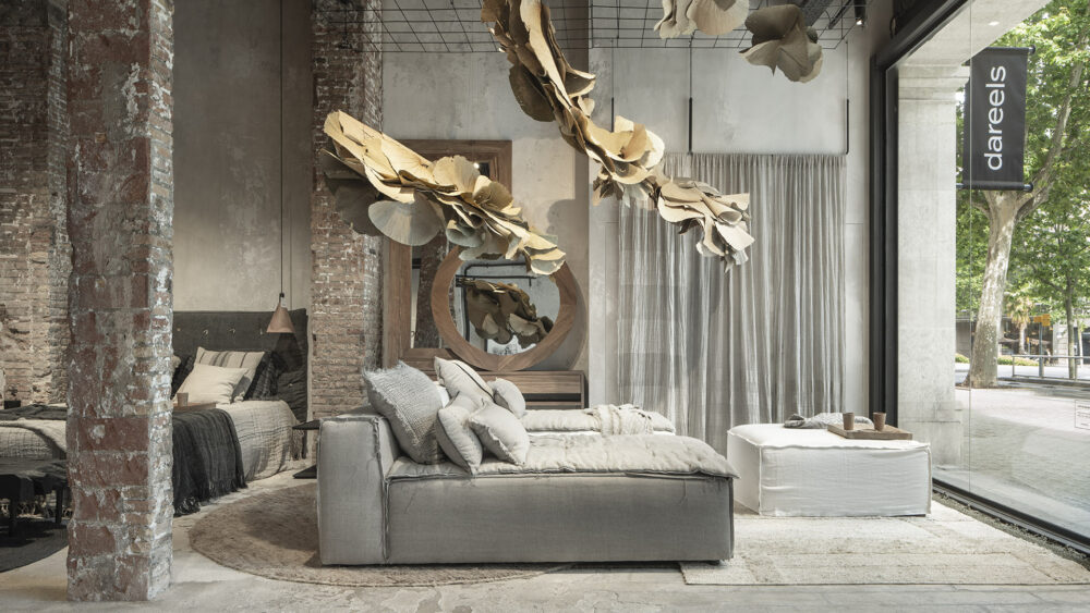 Una cita  imperdible en el centro de  Barcelona con el mejor interiorismo vivo en el STORE DAREELS  diseño de  <a href="/susannacots/">susanna cots</a> que respeta el ritmo de la luz en la naturaleza y su efecto en cuerpo y mente #retail blgs.co/p28PBr