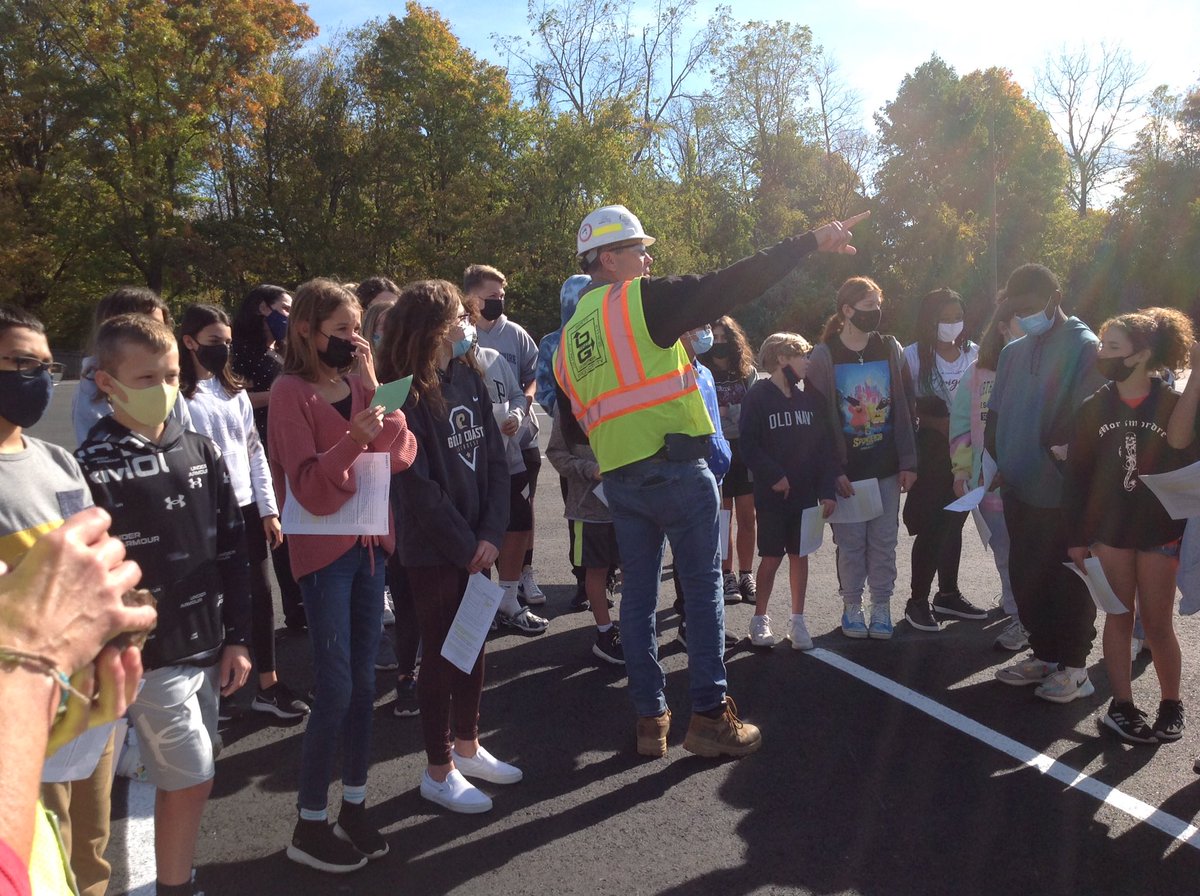 NFMiddleBlue's tweet photo. NFMS 7th grade geologists at the high school construction site. https://t.co/vwq4U3TRTm