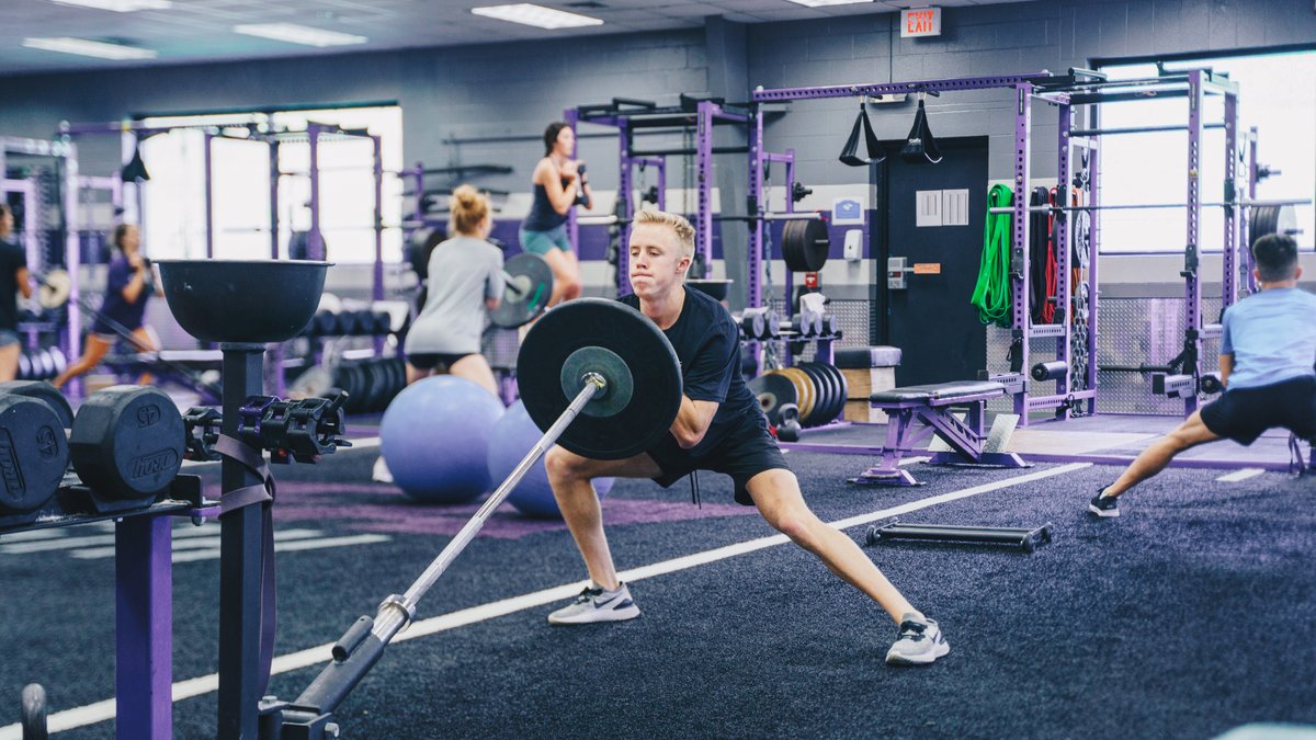 SFA_TFXC's tweet photo. The Grind Never Stops 🏋

#AxeEm
#RaiseTheAxe https://t.co/CYA46RRSLc