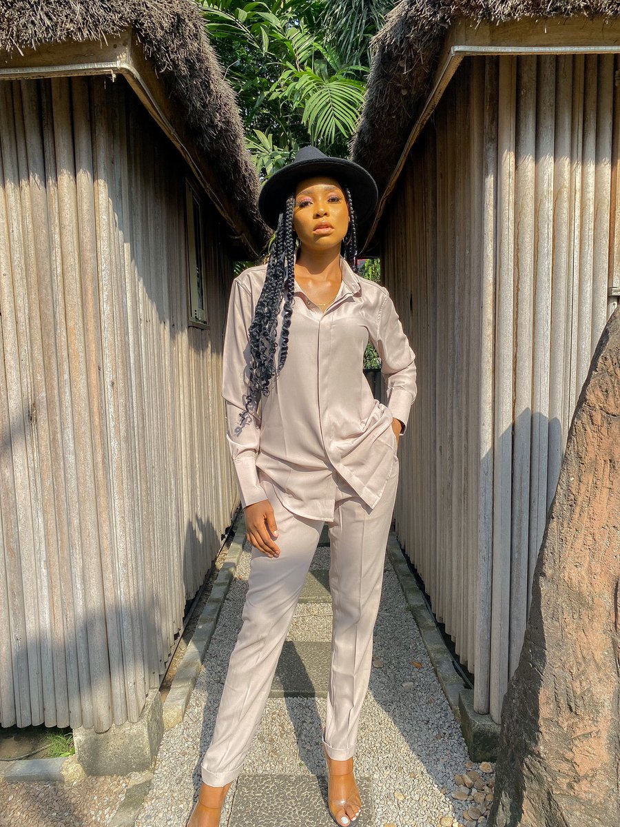 Houseoftuyi's tweet photo. Your new timeless pieces are here and super affordable!
•
How lovely is Our Amaia set?
Our two piece would do justice to looking bossy and casual. 
•
Other available colors are navy blue, red, mustard yellow, army green, white.
•
Price: 16,000
•
@houseoftuyi x @slane_ng https://t.co/WsXeeFCsGv
