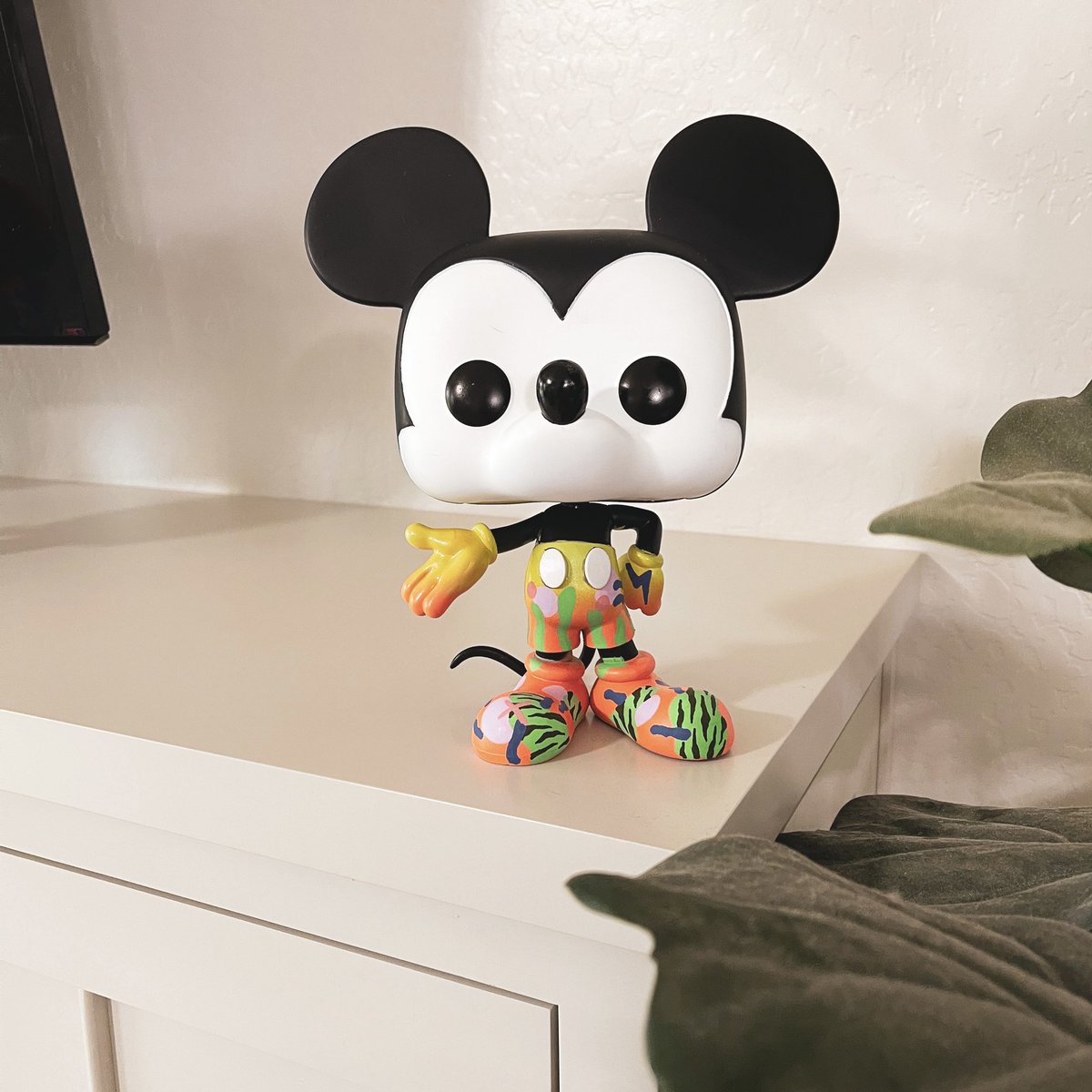 Iamsloth's tweet photo. Giveaway!! A custom painted vinyl 10in Cubone and Micky. To enter:
RT &amp; Like
Must be following me.
Reply to this tweet.
 For extra credit see next tweet :) https://t.co/6w3nObERqe